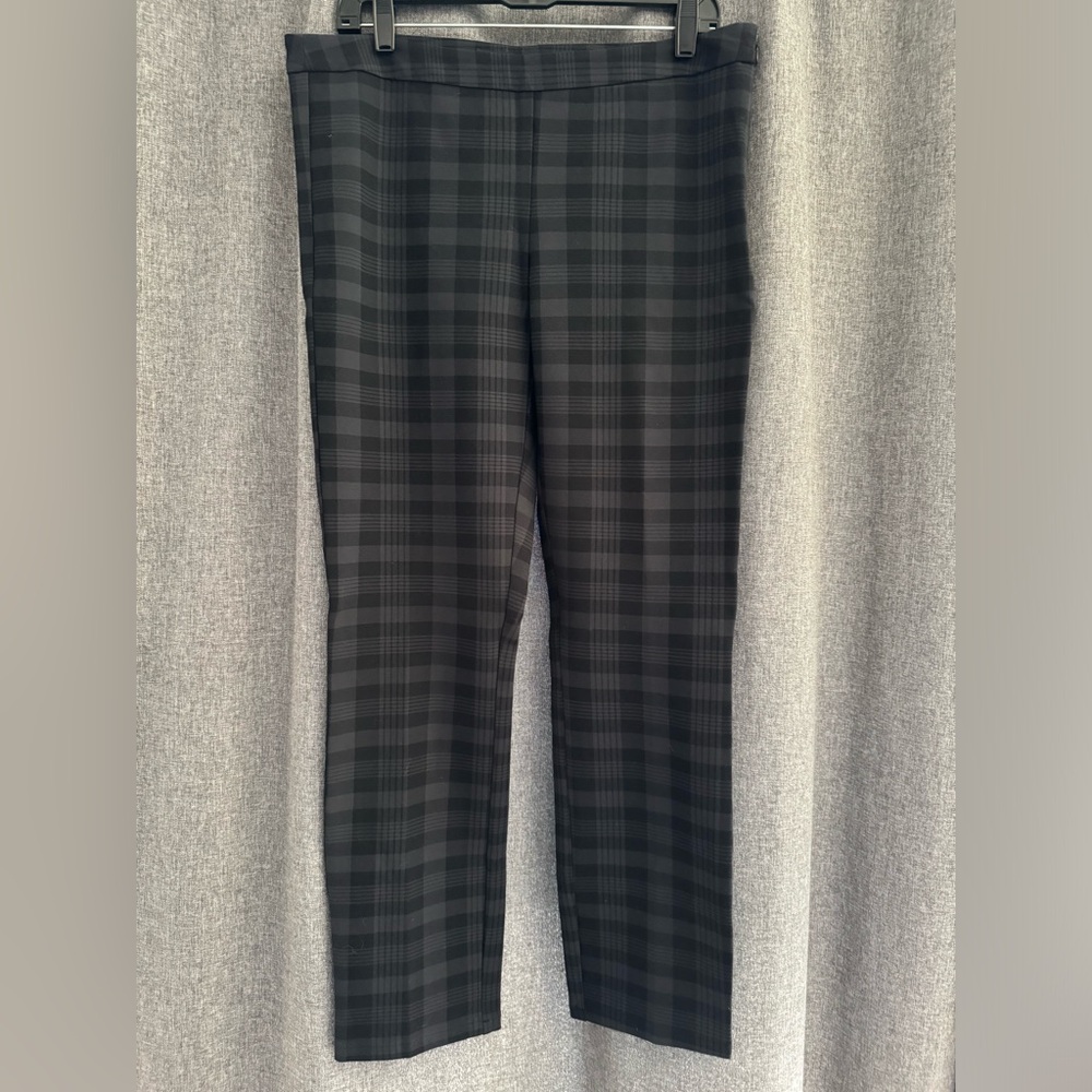 Amanda & Chelsea plaid pants🍁🍁🍁